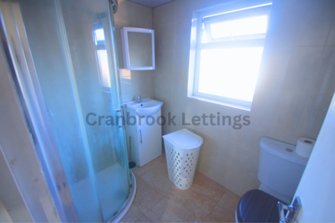 1 bedroom flat to rent, Ilford, IG6