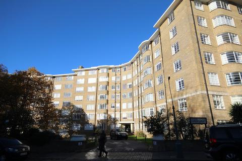 2 bedroom flat to rent, FURZE HILL, BRIGHTON