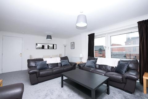 3 bedroom flat to rent, Coopers Well Street, Glasgow, Glasgow City, G11