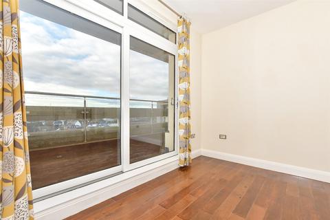 2 bedroom apartment for sale, Park Street, Ashford, Kent