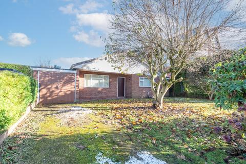 3 bedroom bungalow for sale, Wellington Road, Bromsgrove, Worcestershire, B60