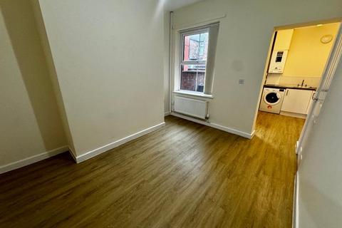 2 bedroom terraced house to rent, Midlothian Street, Clayton, Manchester, M11 4EP