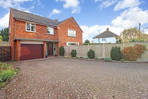 4 bedroom detached house for sale, Bowling Green Lane, Deal, Kent, CT14 9UB