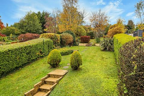 3 bedroom semi-detached house for sale, Hyde Road, Sanderstead, Surrey, CR2 9NQ