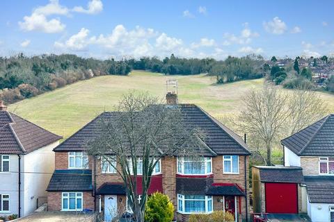 76 Hyde Road, South Croydon, CR2 9NQ