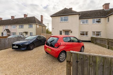 3 bedroom semi-detached house to rent, Mirfield Road, Witney, Oxon, OX28 5BH