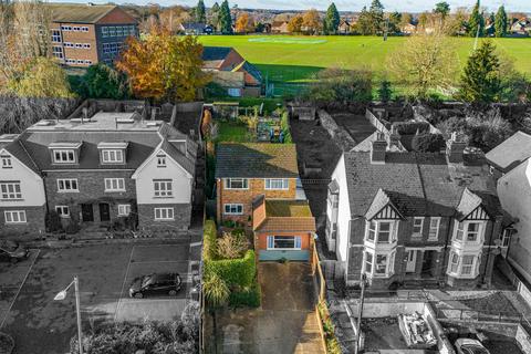 4 bedroom detached house for sale, NEAR THE RGS! Amersham Road, High Wycombe, HP13 5AA