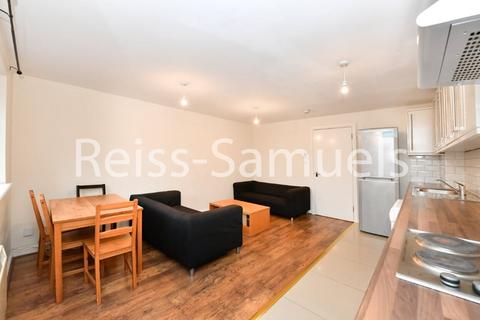 5 bedroom terraced house to rent, Cyclops Mews, London E14