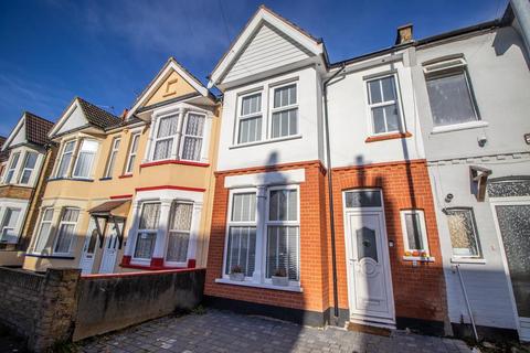 3 bedroom terraced house for sale, South Avenue, Southend-on-Sea SS2