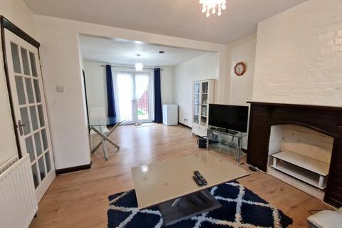 2 bedroom semi-detached house for sale, 2/3 bedroom Semi-detached house for sale, Northolt