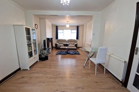 2 bedroom semi-detached house for sale, 2/3 bedroom Semi-detached house for sale, Northolt