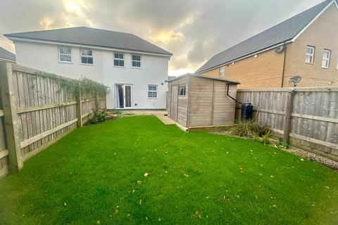 3 bedroom semi-detached house to rent, Turnstone Lane, Barnstaple EX31