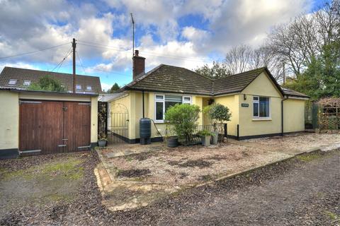 2 bedroom bungalow for sale, Glen Devon, Nr Braunton