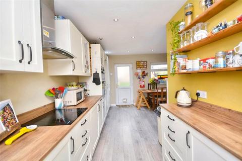 3 bedroom terraced house for sale, Highfield Road, Pudsey, West Yorkshire