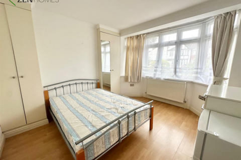 1 bedroom in a house share to rent, London N9