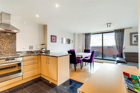 3 bedroom flat for sale, Dolben Court, Montaigne Close, London, SW1P