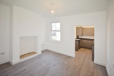 2 bedroom end of terrace house to rent, Central Street, Derbyshire S41