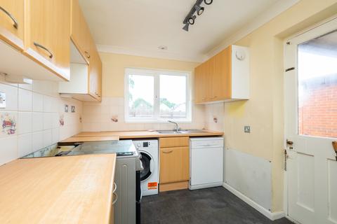 3 bedroom detached house to rent, Salisbury Road, Carshalton SM5