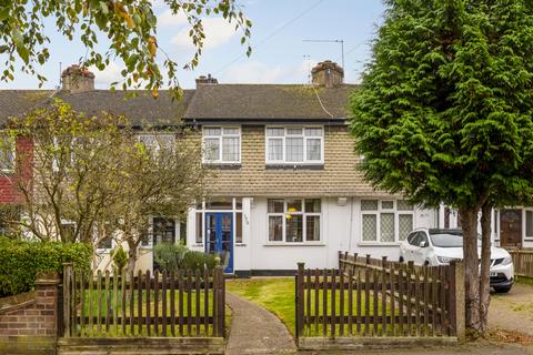 Knollmead, Surbiton KT5