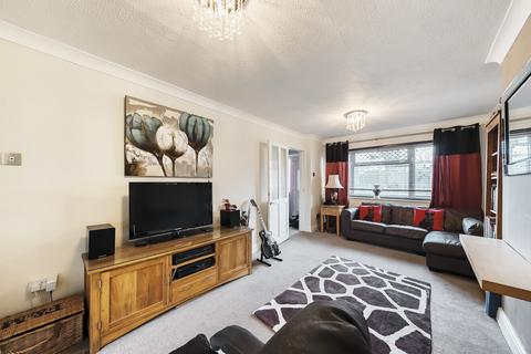 2 bedroom end of terrace house for sale, Radburn Close, Essex CM18