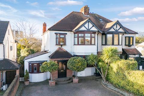 undefined, Romford Road, Chigwell IG7