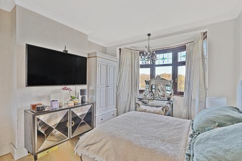 undefined, Romford Road, Chigwell IG7