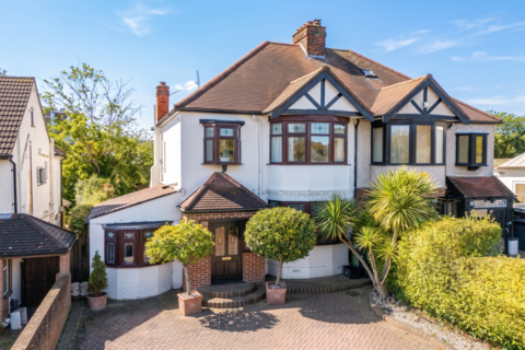 Romford Road, Chigwell IG7