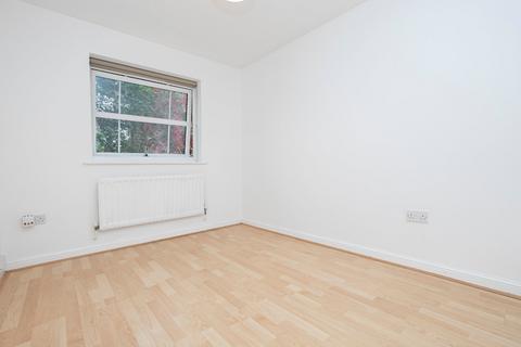 8 Tewkesbury Close, Loughton, IG10 3NT