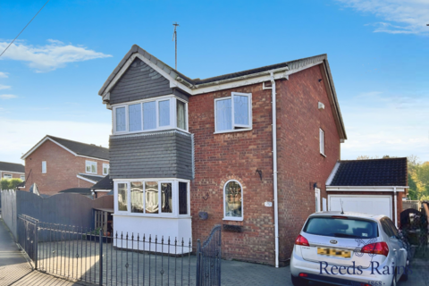 4 bedroom detached house for sale, Langsett Road, Hull HU8