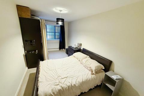 2 bedroom apartment to rent, Wordsworth Road, Manchester M34