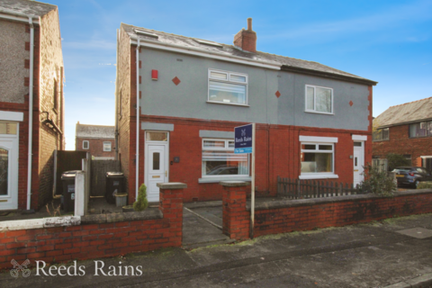 2 bedroom semi-detached house for sale, Gloucester Avenue, Leyland PR25