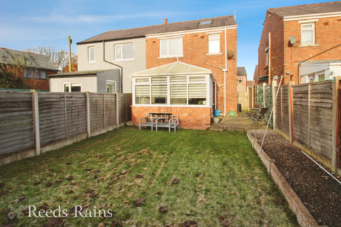 2 bedroom semi-detached house for sale, Gloucester Avenue, Leyland PR25