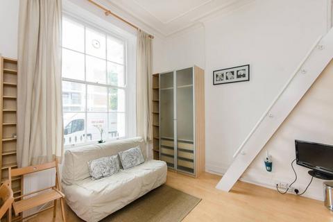 Studio to rent, Claverton Street, London, SW1V