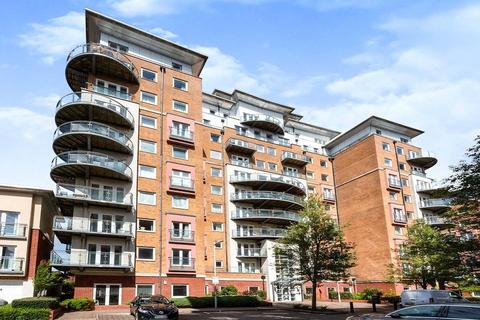 1 bedroom flat to rent, Winterthur Way, Hampshire RG21