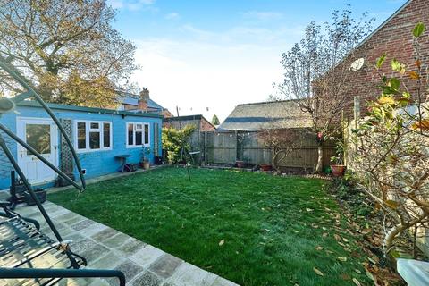 3 bedroom house to rent, West End Avenue, York YO23