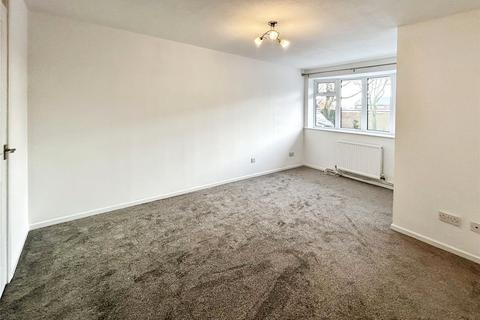 2 bedroom terraced house to rent, Maori Avenue, Nottingham NG15