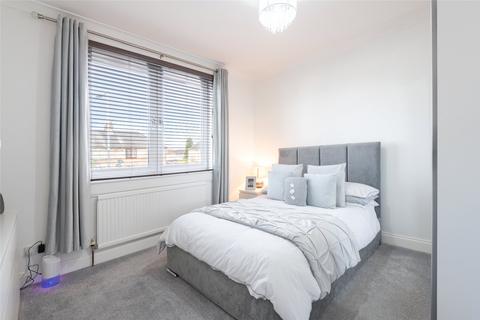 2 bedroom flat for sale, Den Walk, Leven KY8