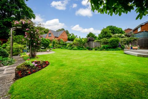 4 bedroom detached house for sale, Church Farm Lane, Leicester LE8