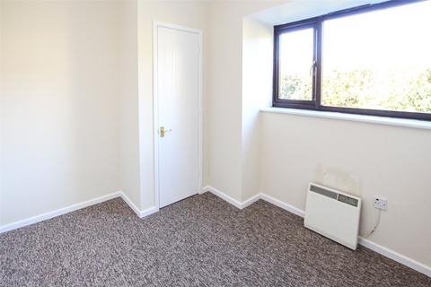 1 bedroom flat to rent, Blenheim Close, Bath BA2