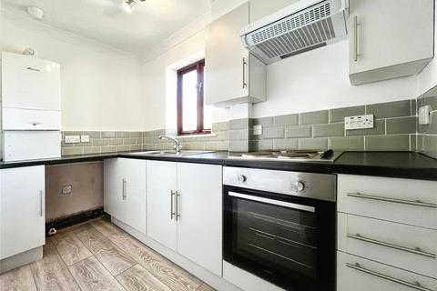 1 bedroom flat to rent, Bishops Walk, Kent ME1