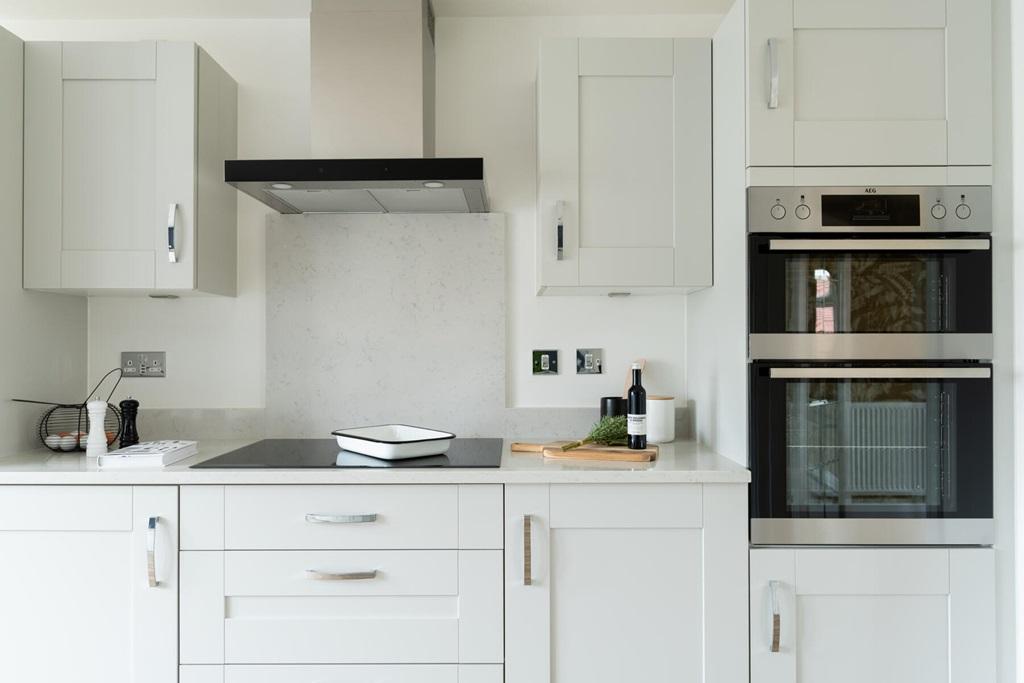 Ample worktop space for cooking