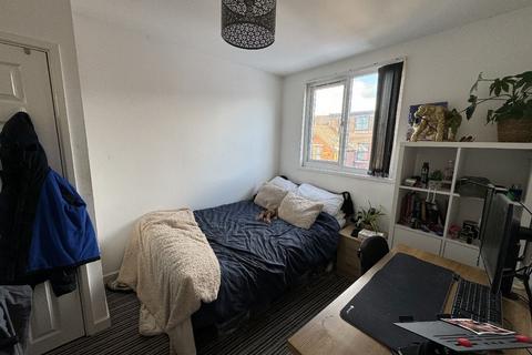 6 bedroom house share to rent, Nottingham NG7