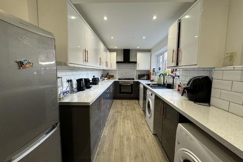 6 bedroom house share to rent, Nottingham NG7