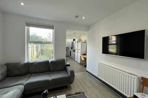 6 bedroom house share to rent, Nottingham NG7