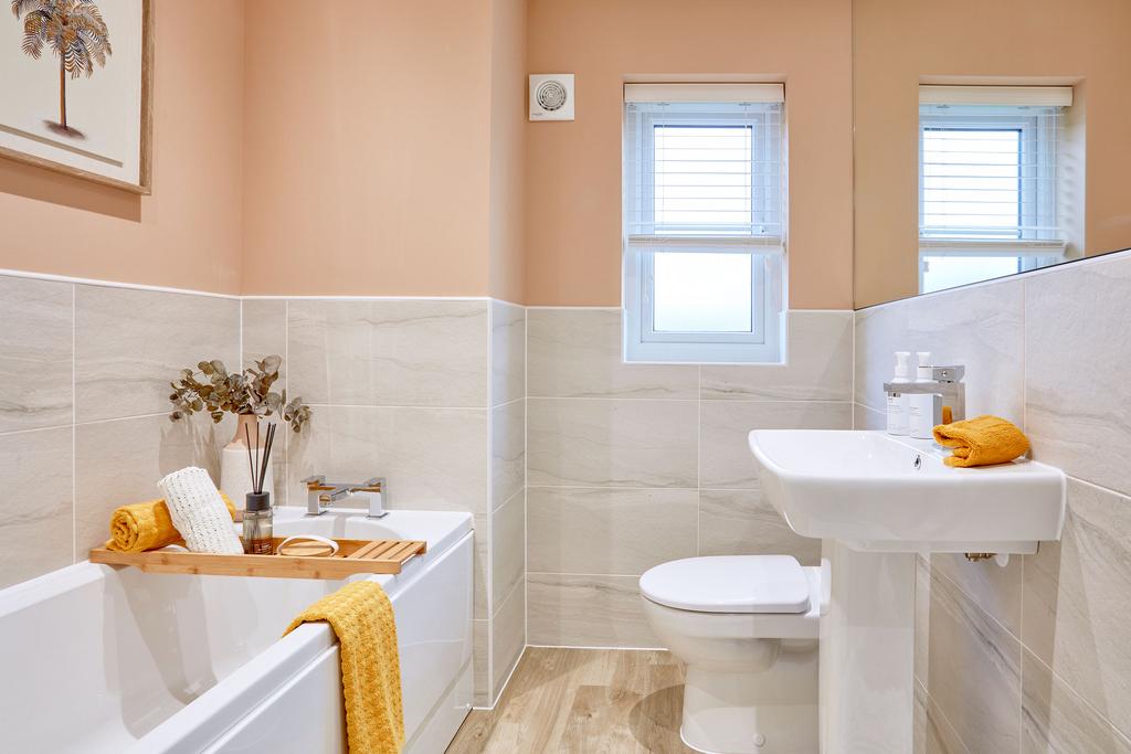 Family bathroom in the Woodcote 4 bedroom home