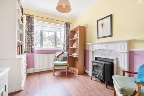 17 Cherry Tree Close, Billingshurst, RH14 9NG