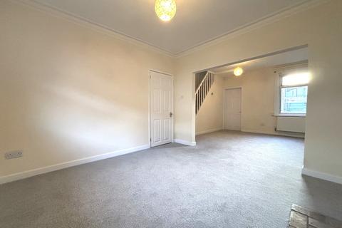 2 bedroom terraced house to rent, Read Street, Swindon SN1