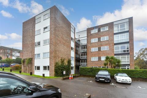 3 bedroom ground floor flat for sale, Paddockhall Road, Haywards Heath, West Sussex