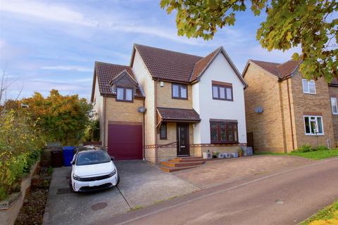 4 bedroom detached house for sale, Osprey Road, Haverhill CB9