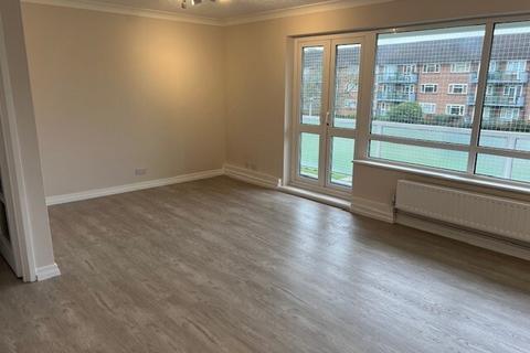 2 bedroom apartment for sale, Dove Park, Pinner, HA5